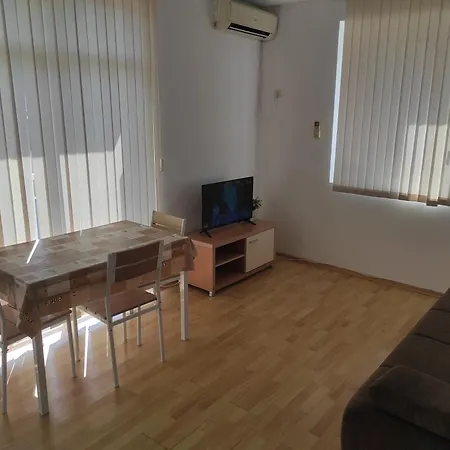 Kirovi Apartman *